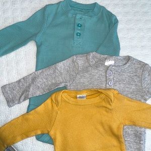 Brand New Bundle of 3 0-3 Month Size Waffle Cotton Long Sleeve Onesie/Bodysuit
